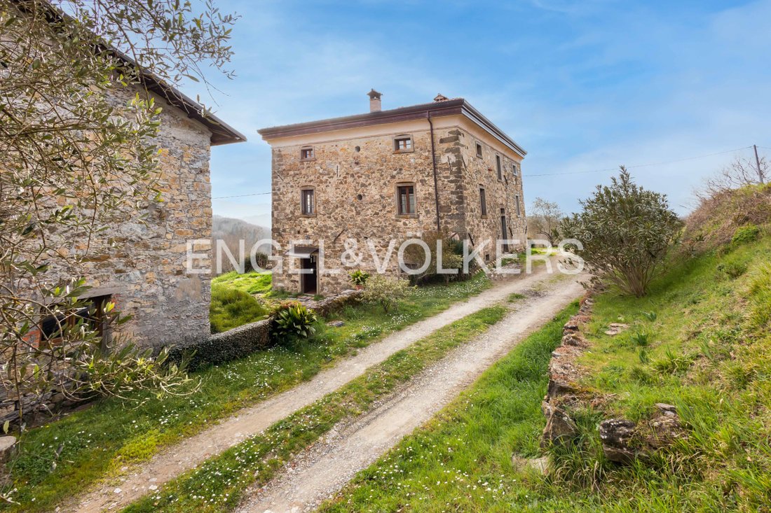 House in Fivizzano, Tuscany, Italy 1 - 18117806