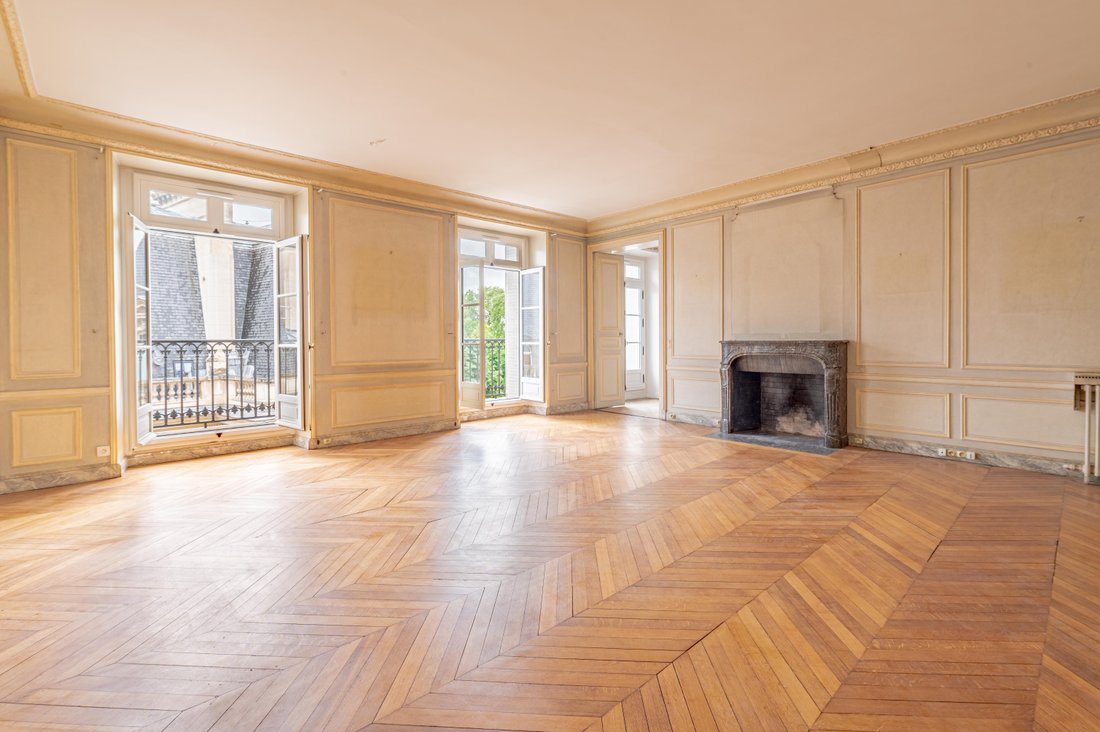 Apartment in Elysées-Madeleine, Paris 8e Arrondissement, Paris 1 - 18117832