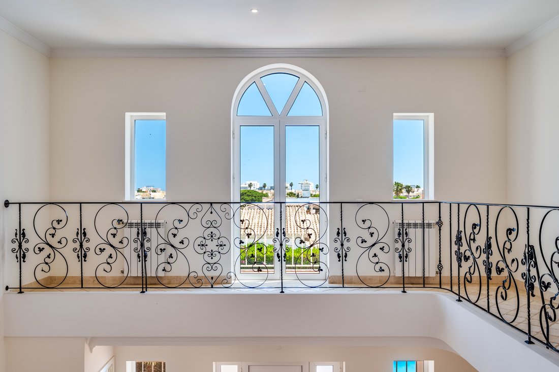 Villa in Olhos de Agua, Algarve, Portugal 4 - 18117925