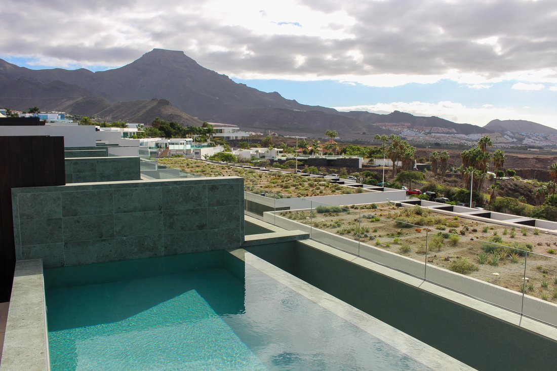 Apartment in La Caleta, Adeje, Canary Islands 2 - 18117825