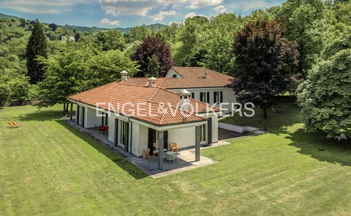 Villa en Oggiono, Lombardía, Italia 1