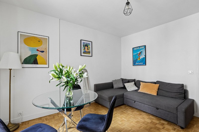Apartment in Porte Saint Denis-Paradis, Paris 10e Arrondissement, Paris 3 - 18117829