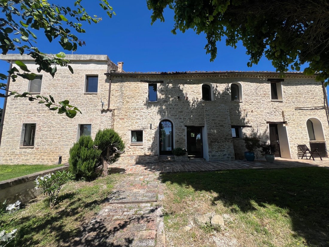 Villa in Cingoli, Marche, Italy 2 - 17999369