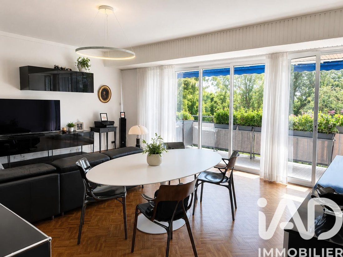 Apartment in Pointe Rouge, 8e Arrondissement, Marseille 2 - 18120507