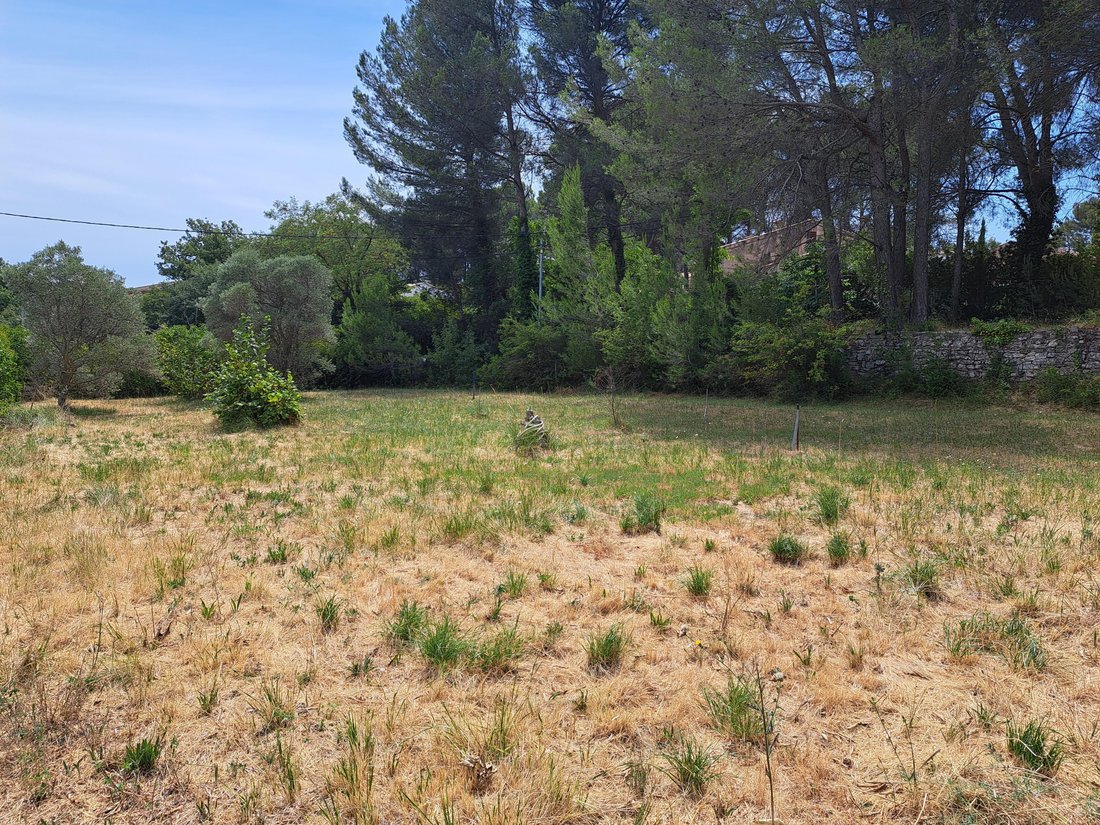 Land in Campagne Ouest-Zone Industrielle-Rastel-Ponteils, Éguilles, France 1 - 18117379