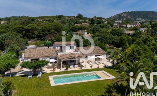 Haus in Grimaud, Provence-Alpes-Côte d'Azur, Frankreich 1