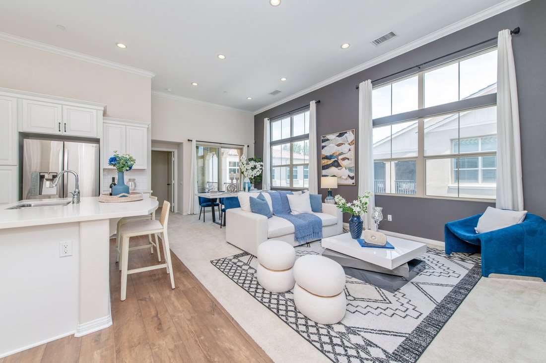 Condo in Irvine, California, United States 4 - 18117692