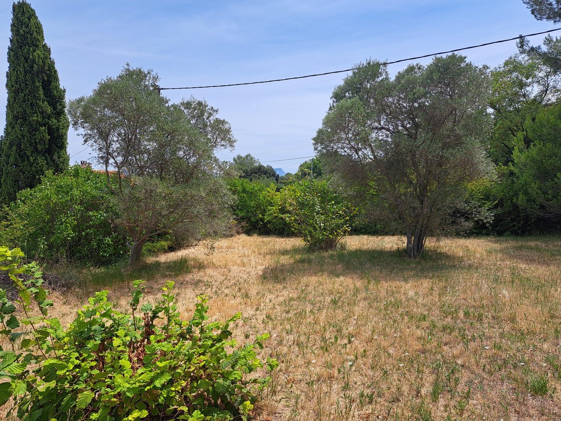 Land in Campagne Ouest-Zone Industrielle-Rastel-Ponteils, Éguilles, France 4 - 18117379
