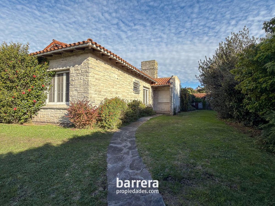 House in Mar del Plata, Buenos Aires Province, Argentina 4 - 18117752