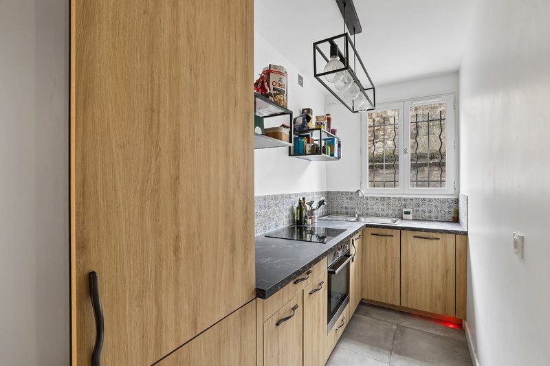 Apartment in Porte Saint Denis-Paradis, Paris 10e Arrondissement, Paris 4 - 18117829