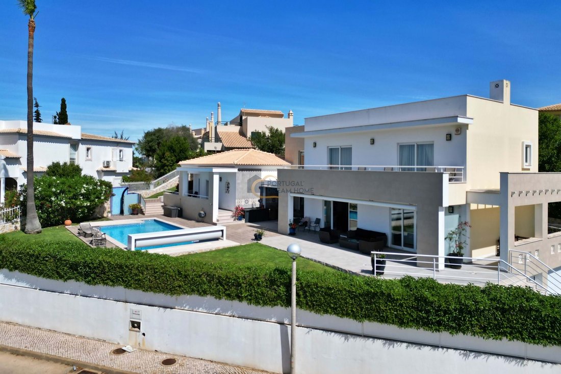 Villa in Olhos de Agua, Algarve, Portugal 1 - 18117730