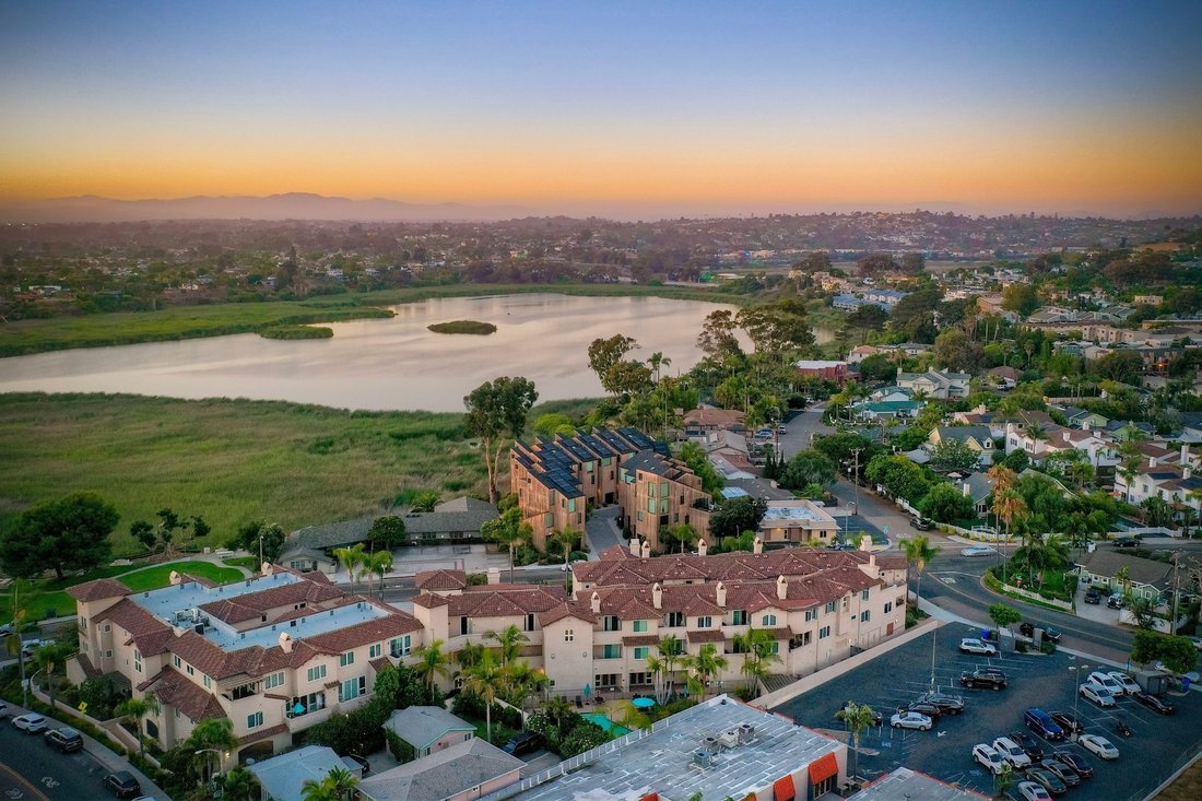 Condo in Carlsbad, California, United States 3 - 18117820