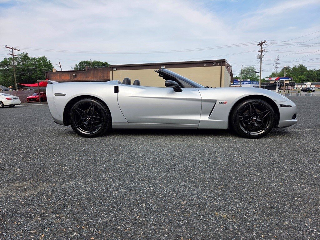 Chevrolet Corvette in Mount Airy, NC, United States 5 - 18117846