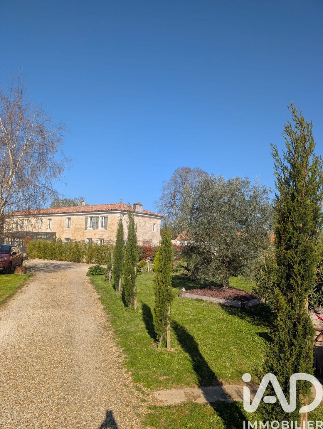 House in Saint-Simon-de-Pellouaille, Nouvelle-Aquitaine, France 1 - 18120183