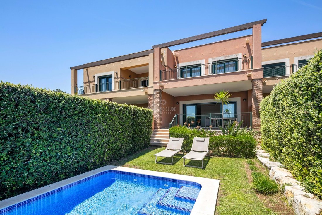 Townhouse in Carvoeiro, Algarve, Portugal 1 - 18117667
