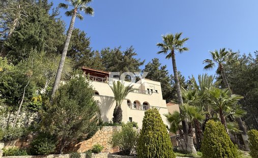 Villa in Moniatis, Limassol, Cyprus 1