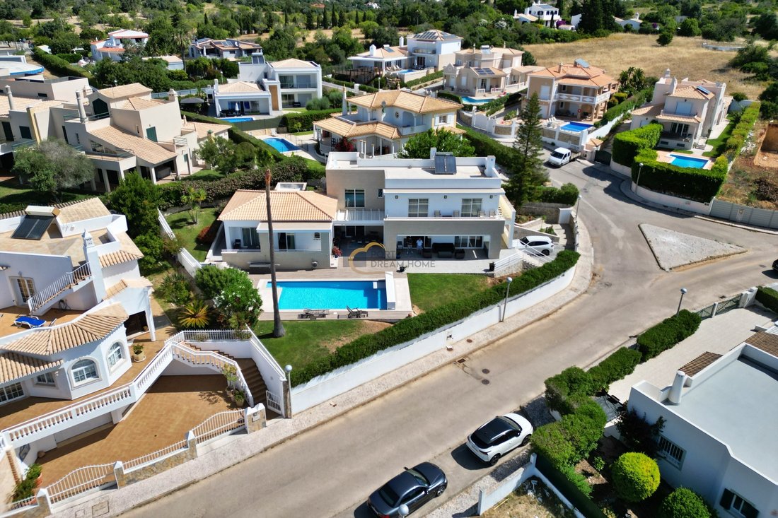 Villa in Olhos de Agua, Algarve, Portugal 3 - 18117730