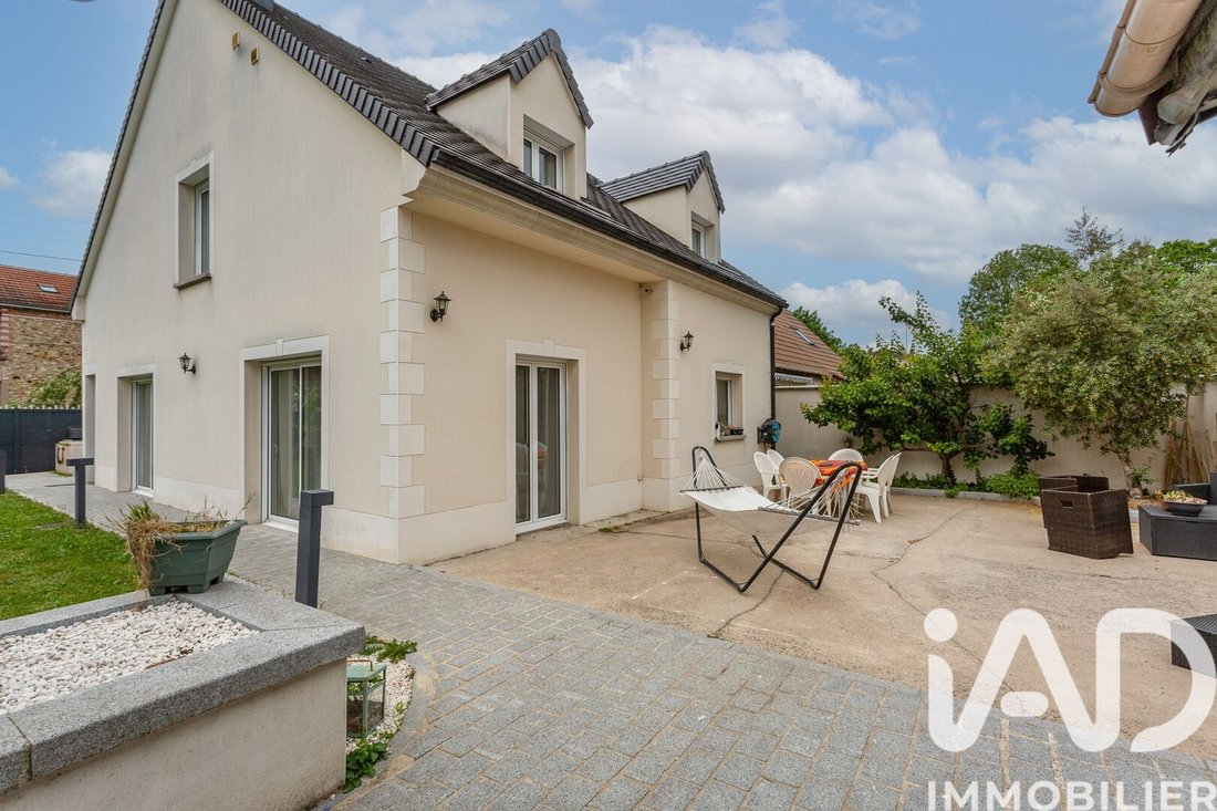 House in La Cilof, Viry-Chatillon, France 2 - 17658059
