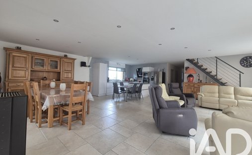 House in Mignieres, Centre-Val de Loire, France 1