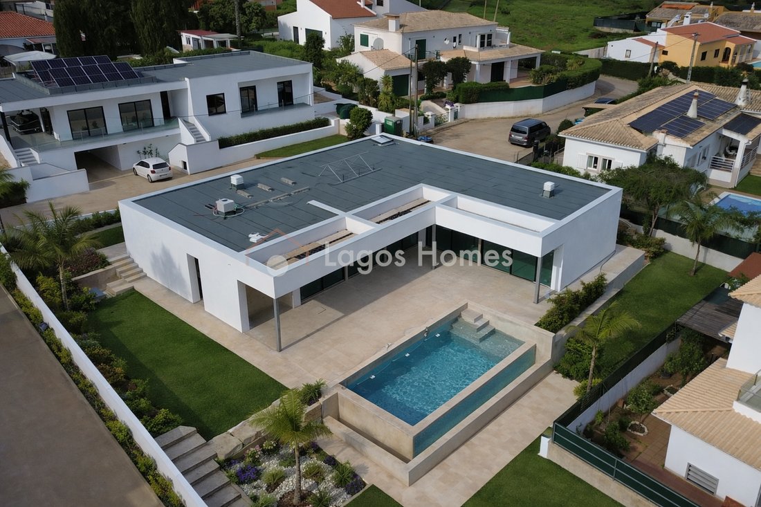 Villa in Mexilhoeira Grande, Algarve, Portugal 5 - 17532715