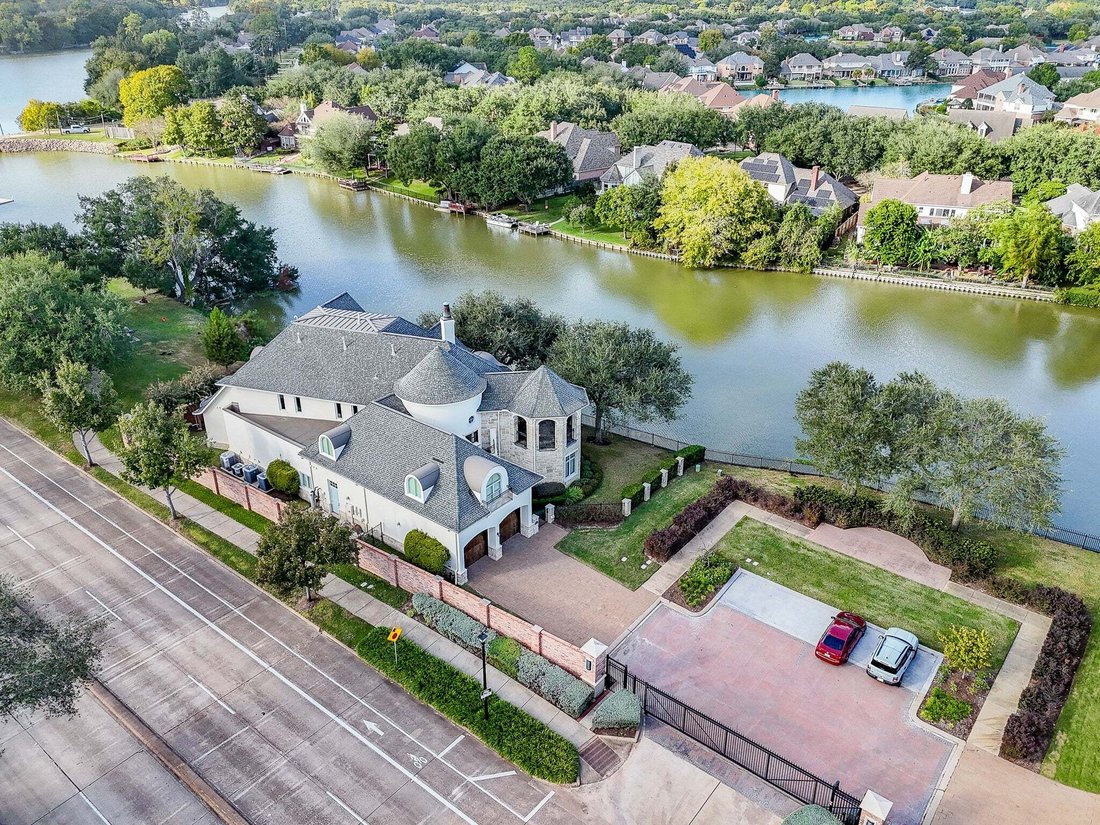 House in Sugar Land, Texas, United States 1 - 18117683