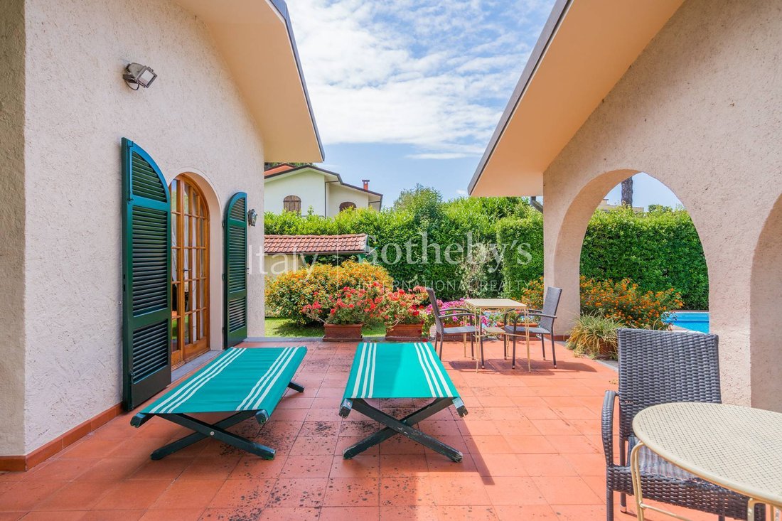 House in Caranna-Vaiana, Forte dei Marmi, Tuscany 4 - 17083761