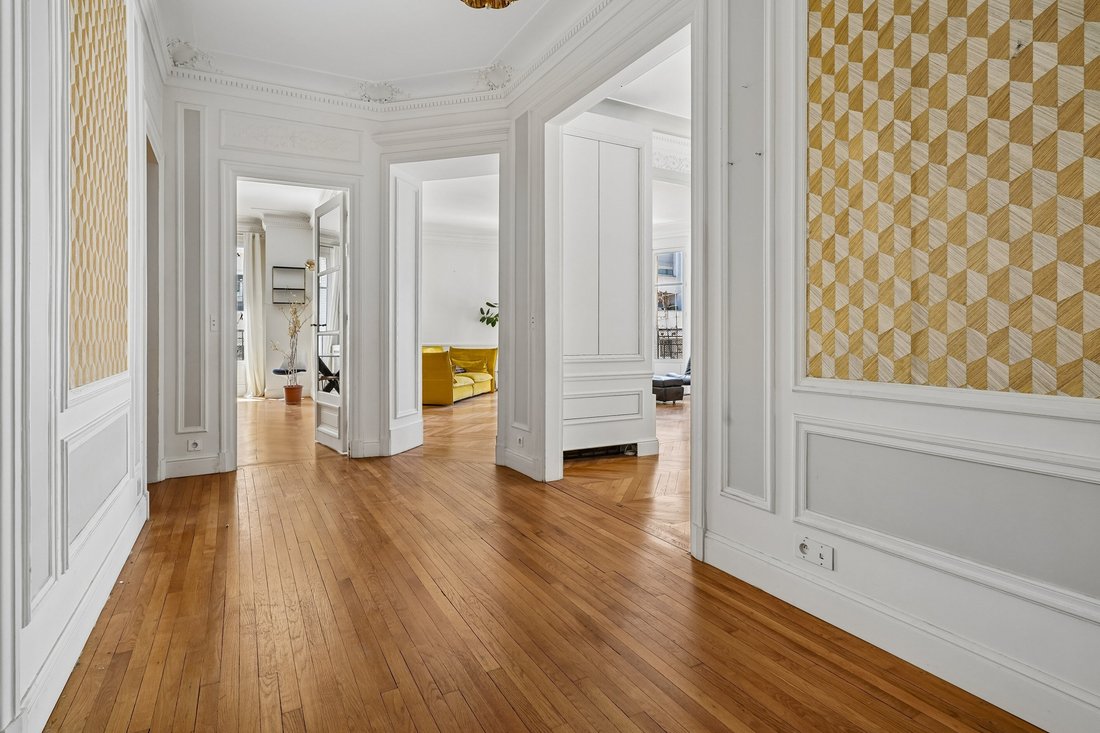 Apartment in Invalides, Paris 7e Arrondissement, Paris 4 - 18117561