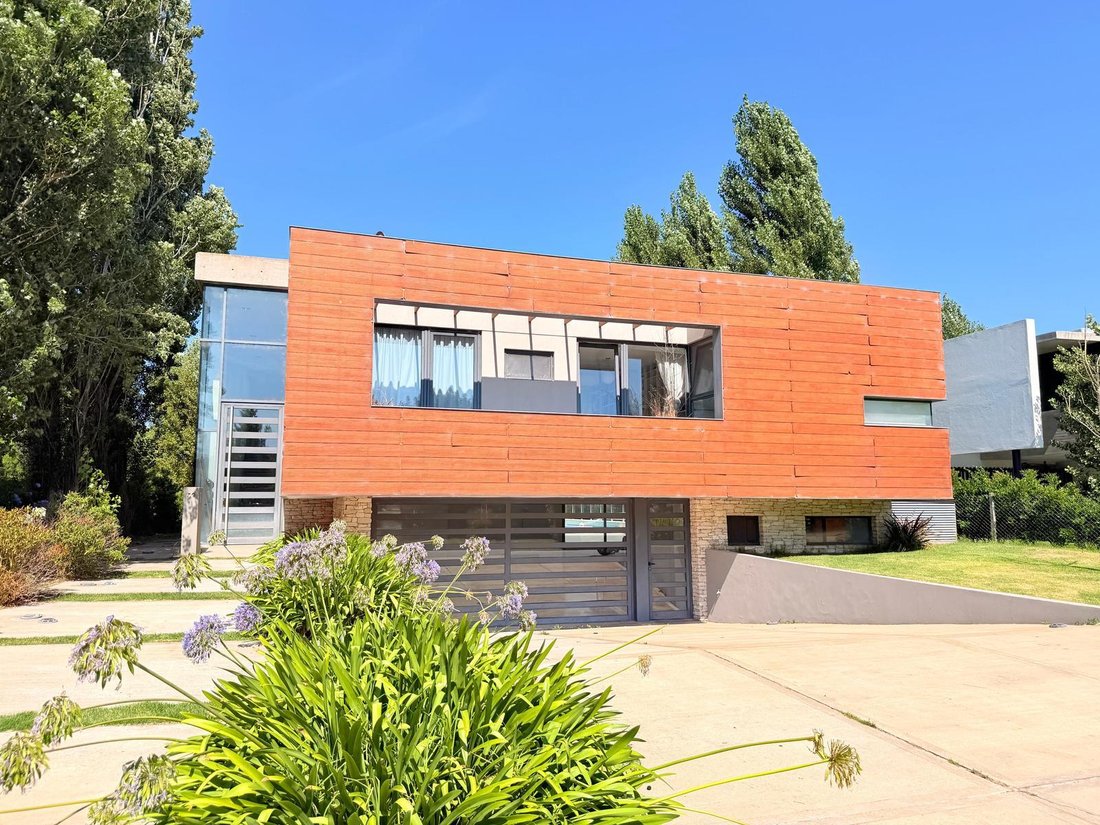 House in Mar del Plata, Buenos Aires Province, Argentina 1 - 18117745