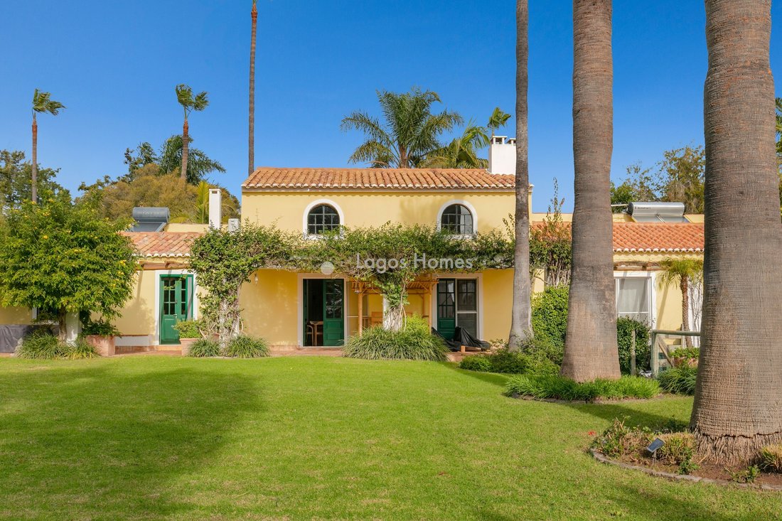 Villa in Mexilhoeira Grande, Algarve, Portugal 1 - 16805050