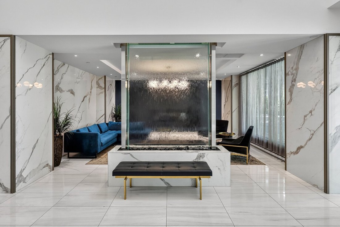 Condo in Laval, Quebec, Canada 2 - 18117689