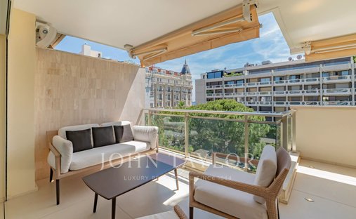 Apartment in La Californie, Cannes, France 1