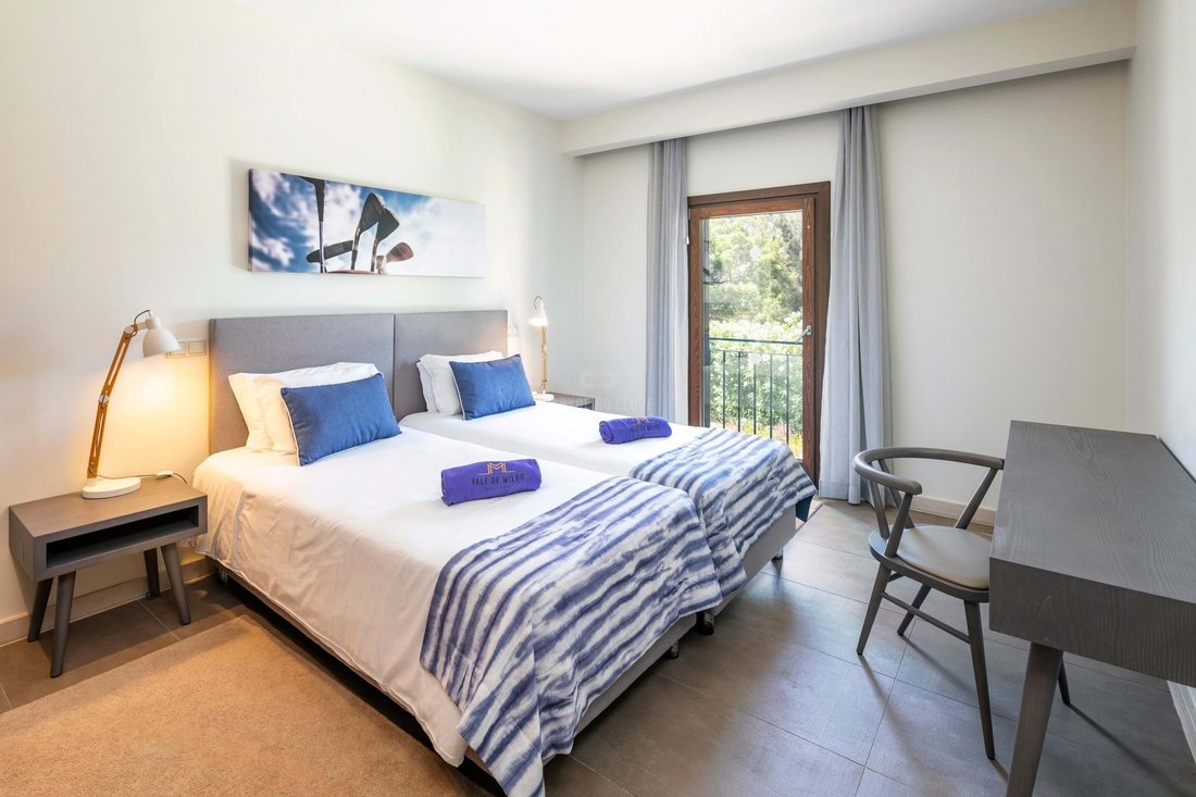 Townhouse in Carvoeiro, Algarve, Portugal 3 - 18117667