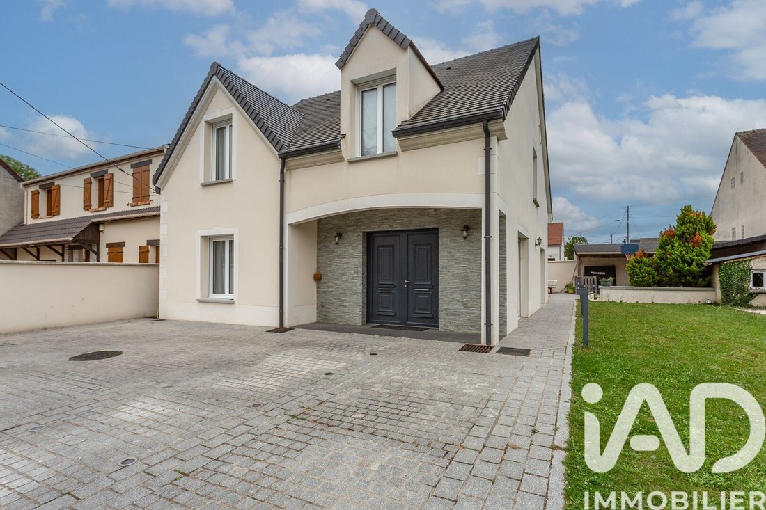 House in La Cilof, Viry-Chatillon, France 1 - 17658059