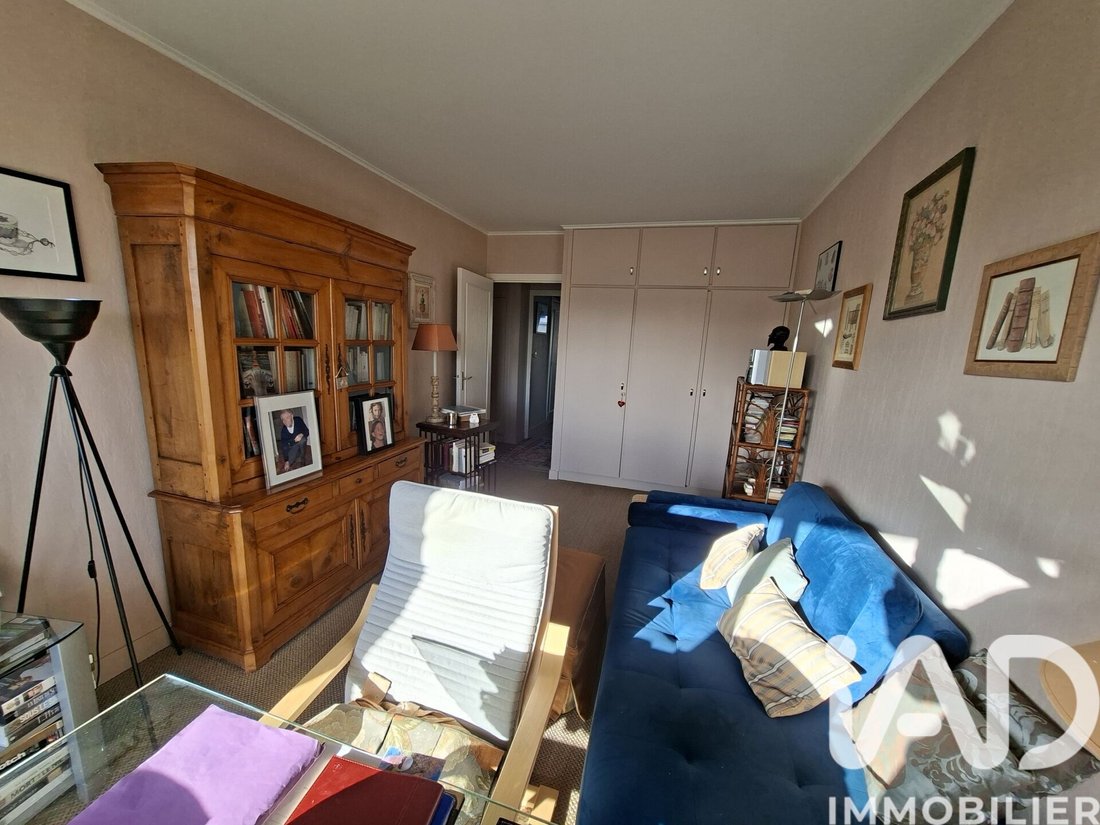 Apartment in Auteuil Sud, Paris 16e Arrondissement, Paris 4 - 18120548