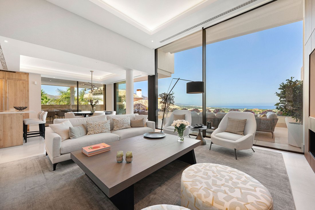 Apartment in La Quinta, Benahavis, Andalusia 1 - 18117746