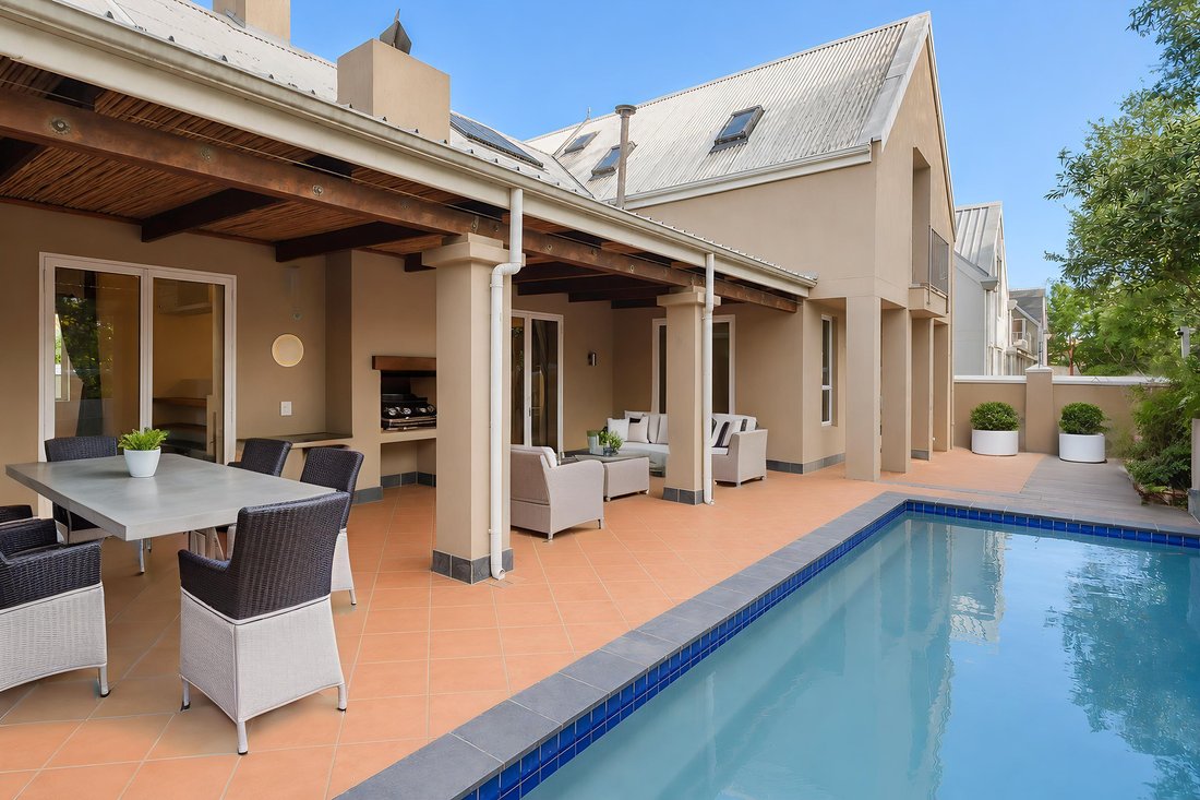 House in Arbeidslus, Western Cape, South Africa 2 - 18117333