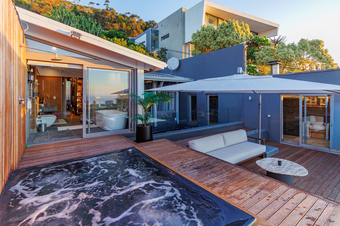 House in Signal Hill, Cape Town, Western Cape 4 - 18117536
