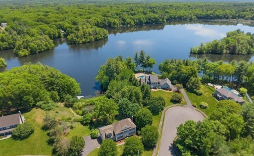 House in Foxborough, Massachusetts, United States 1
