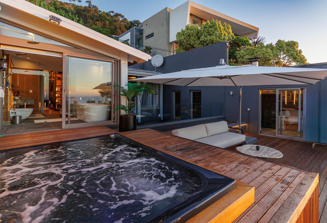 House in Signal Hill, Cape Town, Western Cape 1 - 18117536