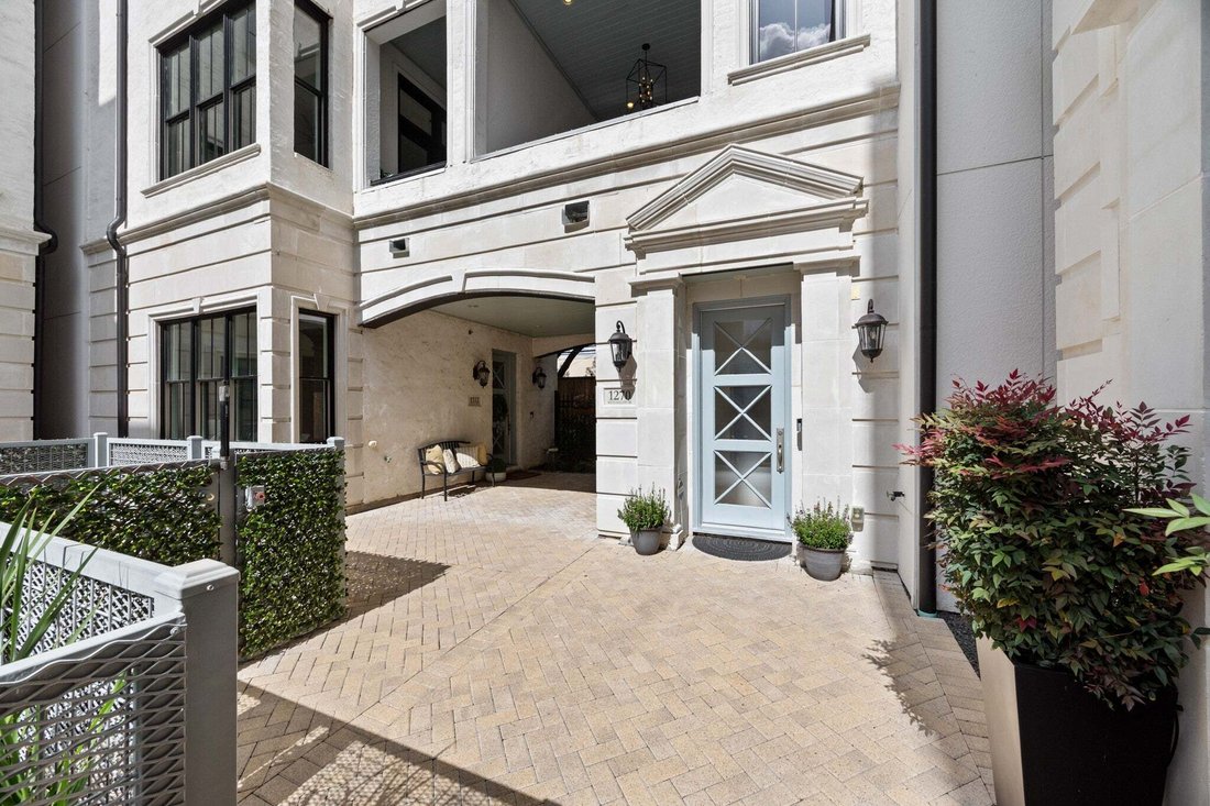 House in Houston, Texas, United States 4 - 18117673