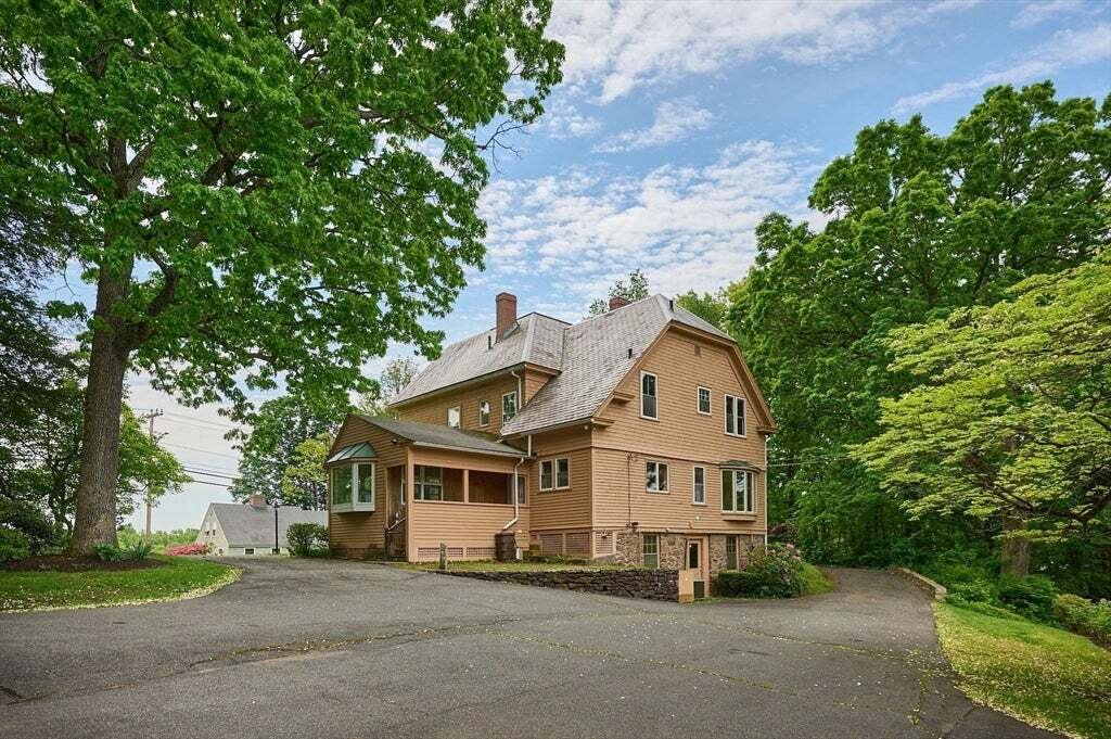 House in Greenfield, Massachusetts, United States 2 - 18117883