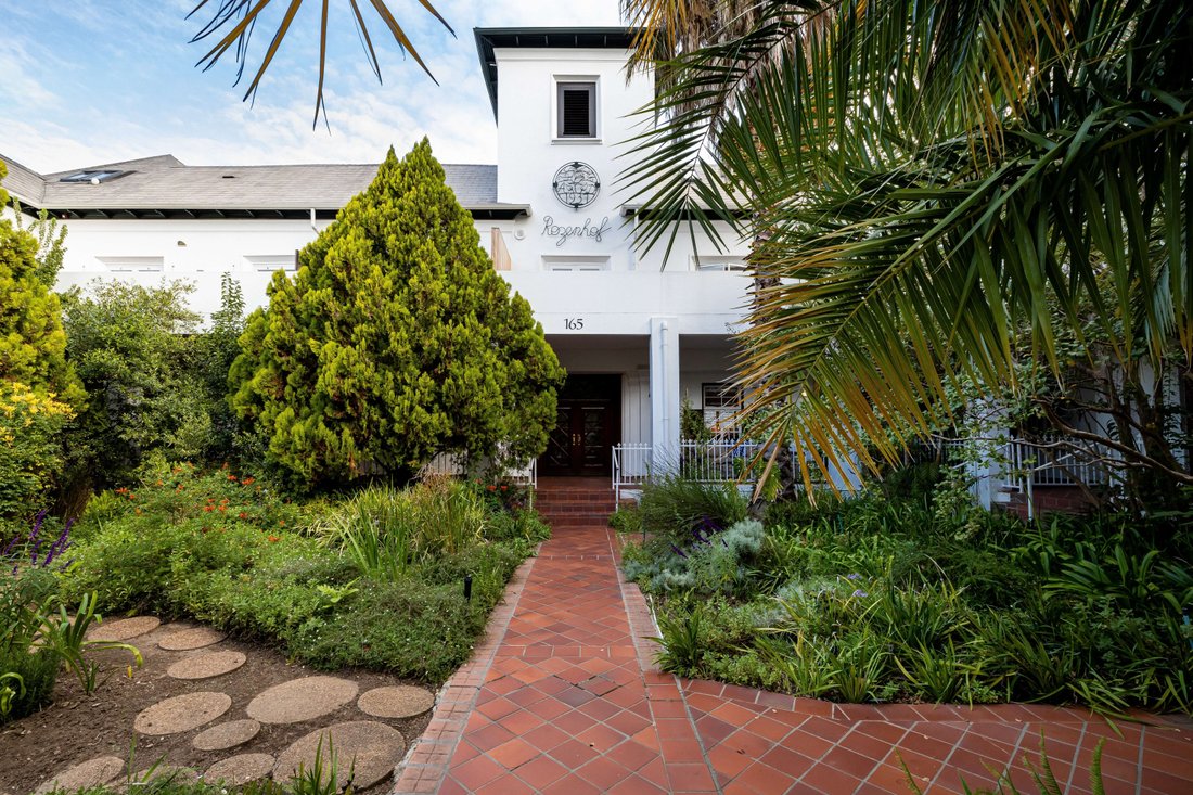 Apartment in Arbeidslus, Western Cape, South Africa 1 - 18117562
