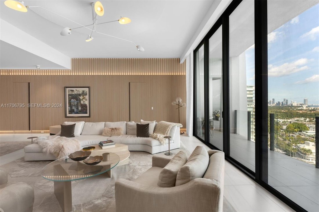 Condo in Miami, Florida, United States 3 - 15012361