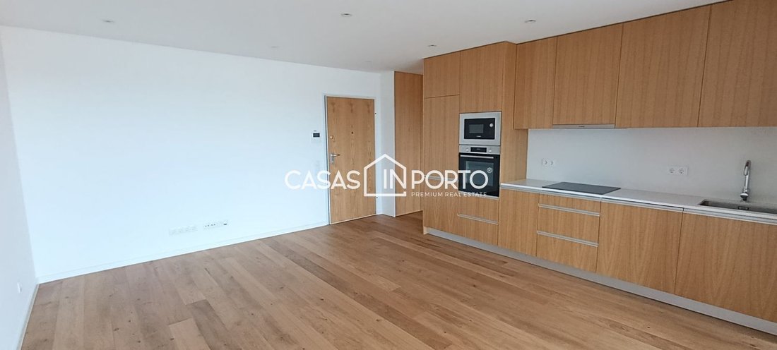 Apartment in Matosinhos e Leca da Palmeira, Porto District, Portugal 2 - 17983088
