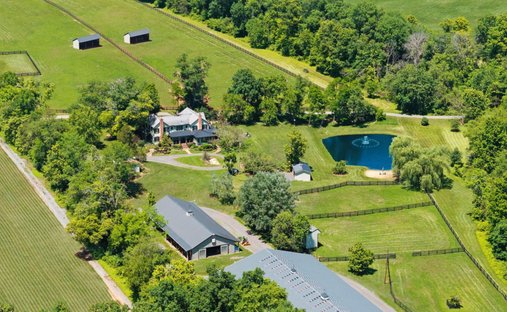 Farm Ranch in Poolesville, Maryland, United States 1