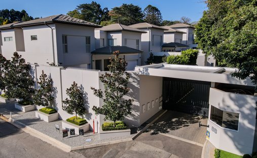 House in Sandton, Gauteng, South Africa 1