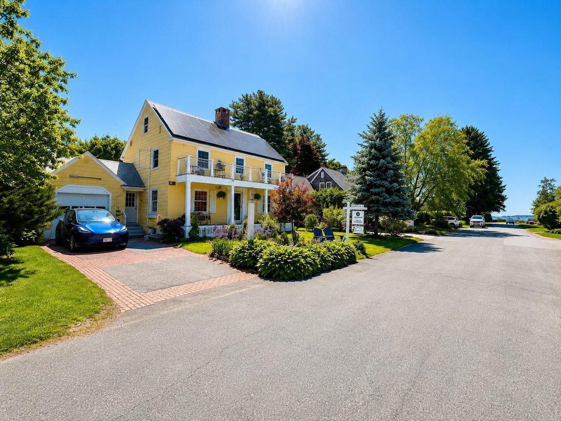 House in Falmouth, Maine, United States 2 - 18084127