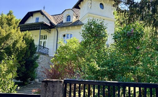 Villa in Klosterneuburg, Lower Austria, Austria 1