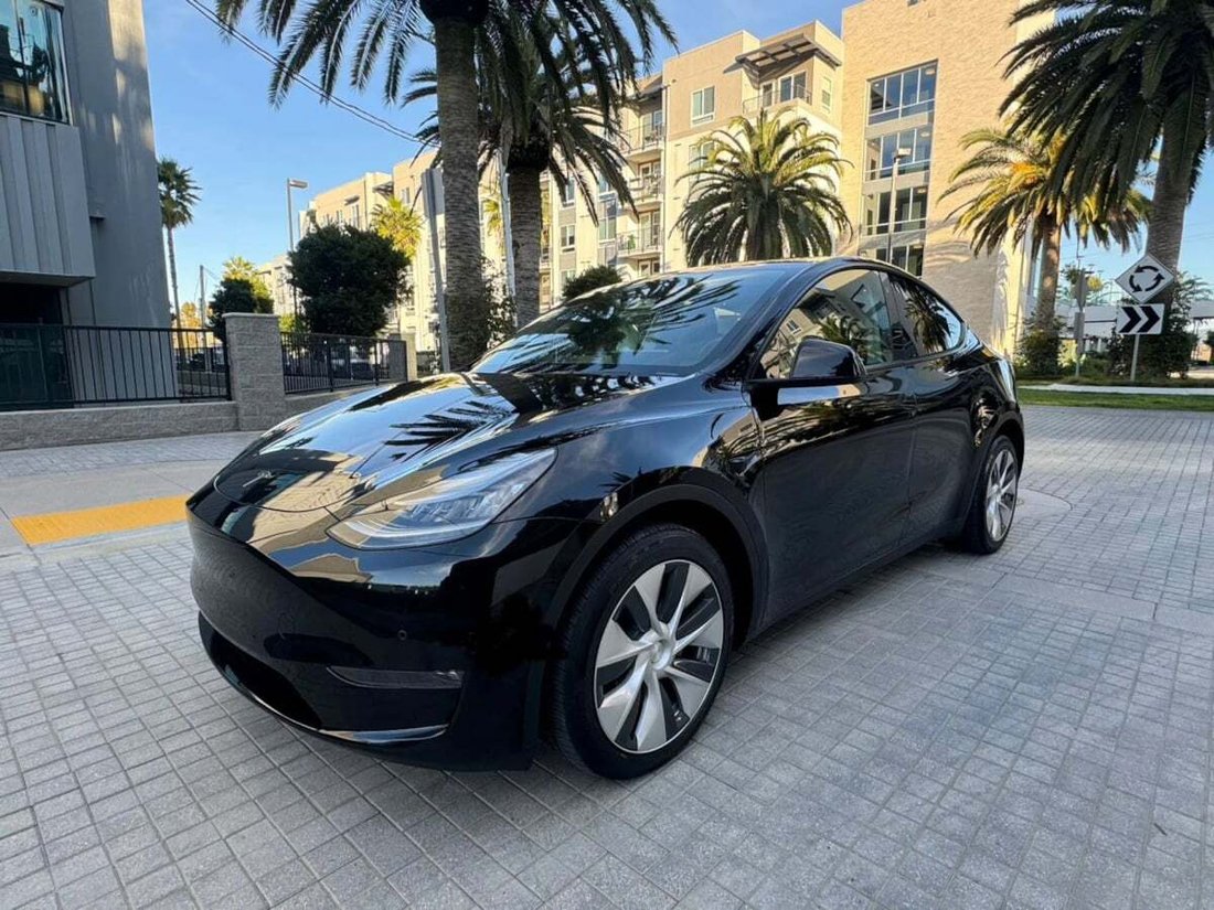 Suv in Newport Beach, CA, United States 3 - 18118286