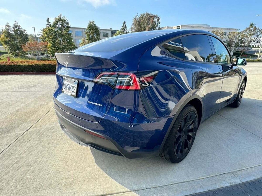 Suv in Newport Beach, CA, United States 4 - 18118336